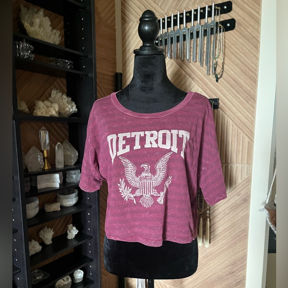 Super cute, casual cropped short sleeve red striped Detroit tee shirt